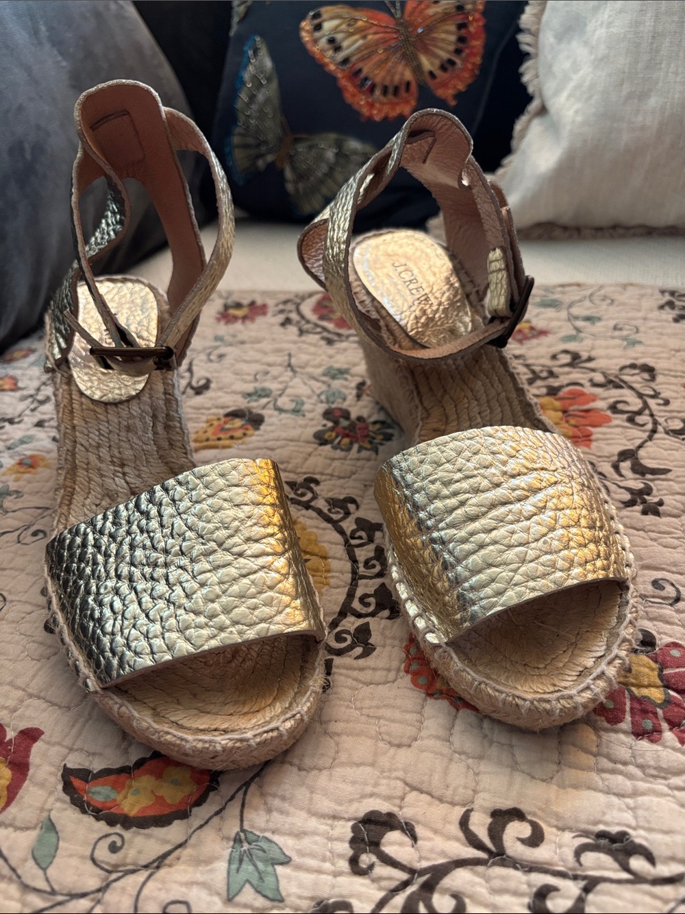 J. Crew Gold Metallic Pebbled Leather Espadrille Wedge Heel Sandals Size 10 - Picture 3 of 15